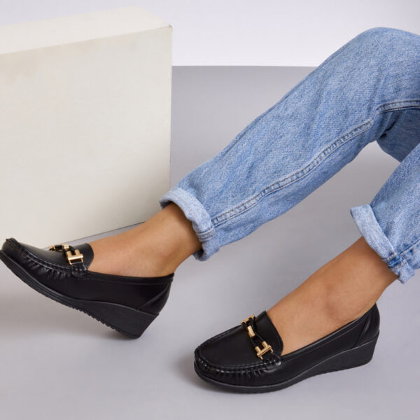 Black gold hardware belt wedged loafer